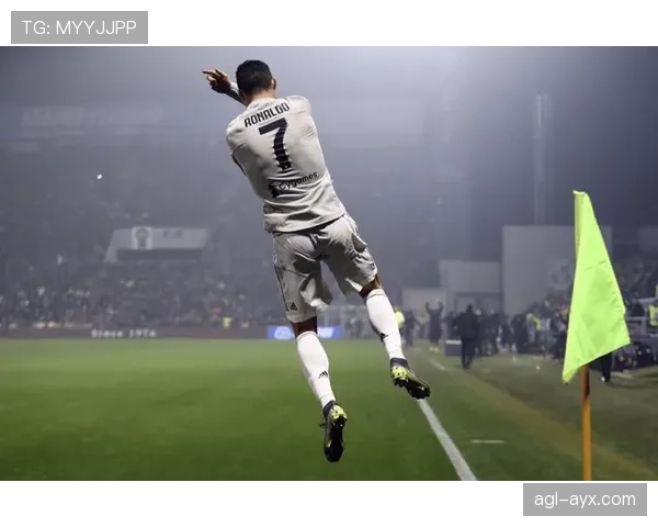 热那亚迎来新赛季挑战，展现强大实力备受期待