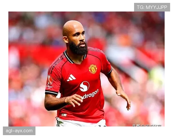 曼联进攻组织混乱问题持续显现，对联赛排名与关键战表现形成制约